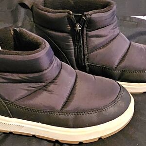 Kids' archie Puffer Boots Black - Cat & Jack